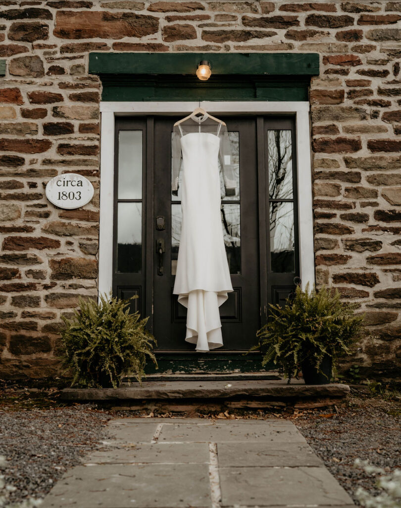 Anne Barge gown at modern romantic Catskills wedding